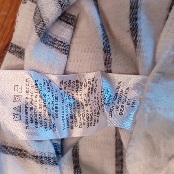 CONCEPTS Short Sleeve Pullover Top - Picture 8 of 8